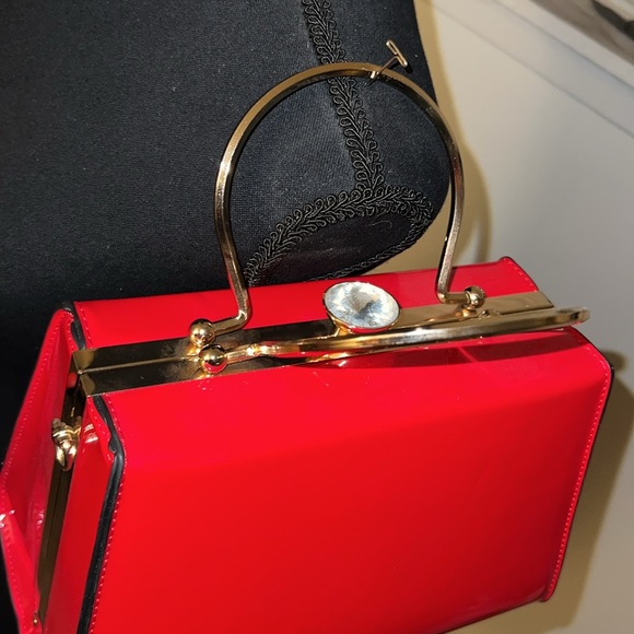 Bright Red/ Patent Leather Bag - Picture 2 of 3